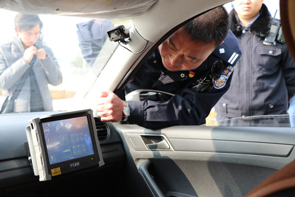 元江县小型汽车科目二考场正式启用2_副本.jpg 元江县小型汽车科目二考场正式启用2_副本.jpg