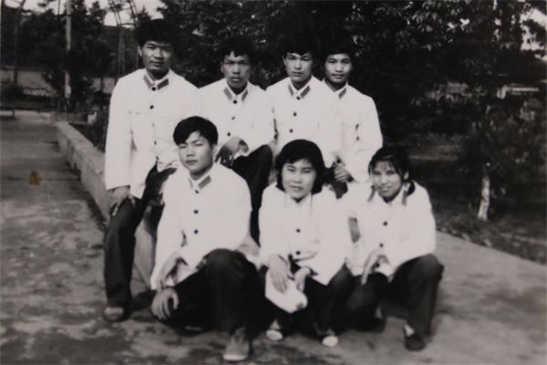 02.jpg 02.jpg