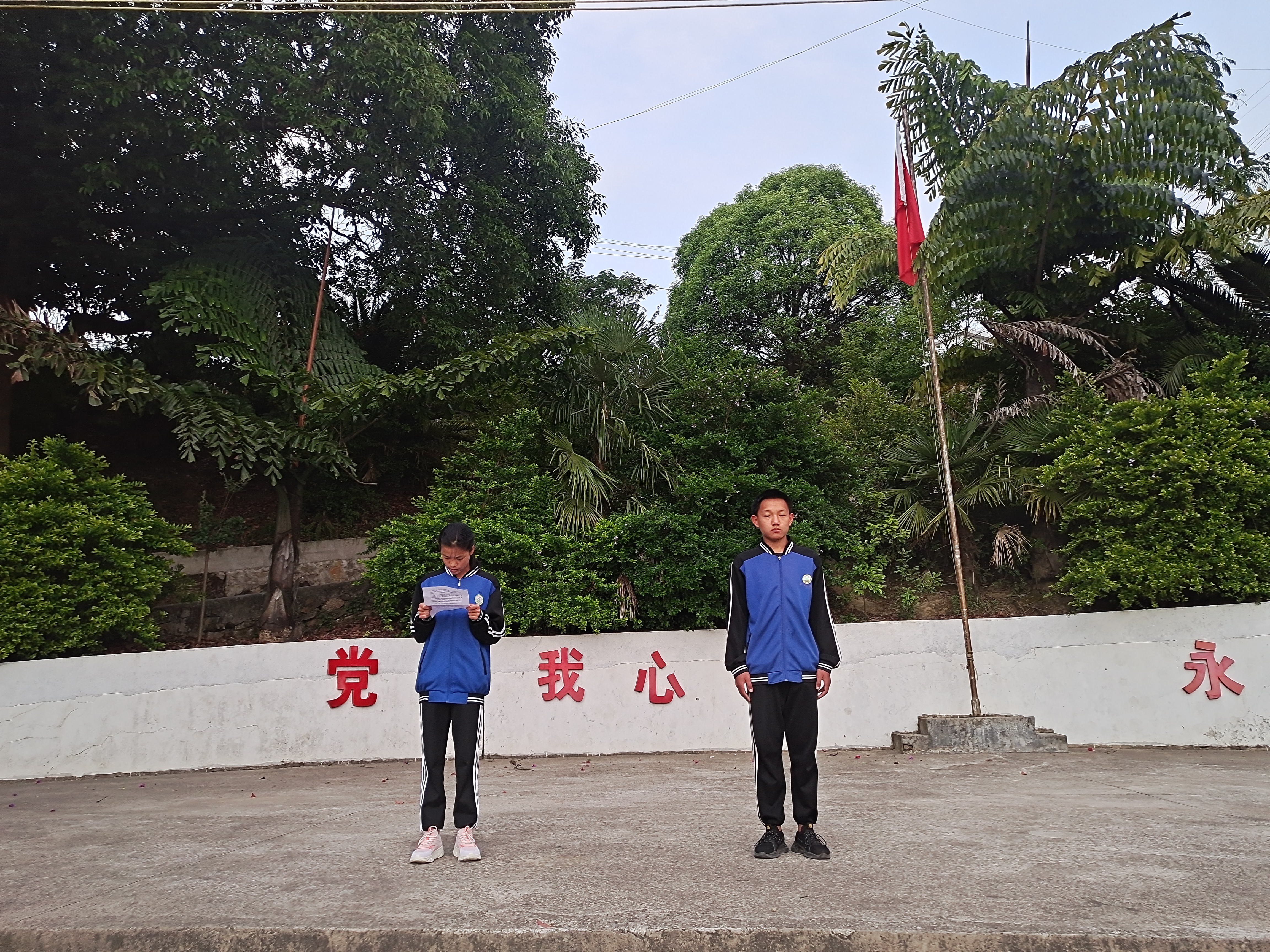 5月6日-10日,那诺中学开展"预防未成年人犯罪"主题宣传活动.[打印]