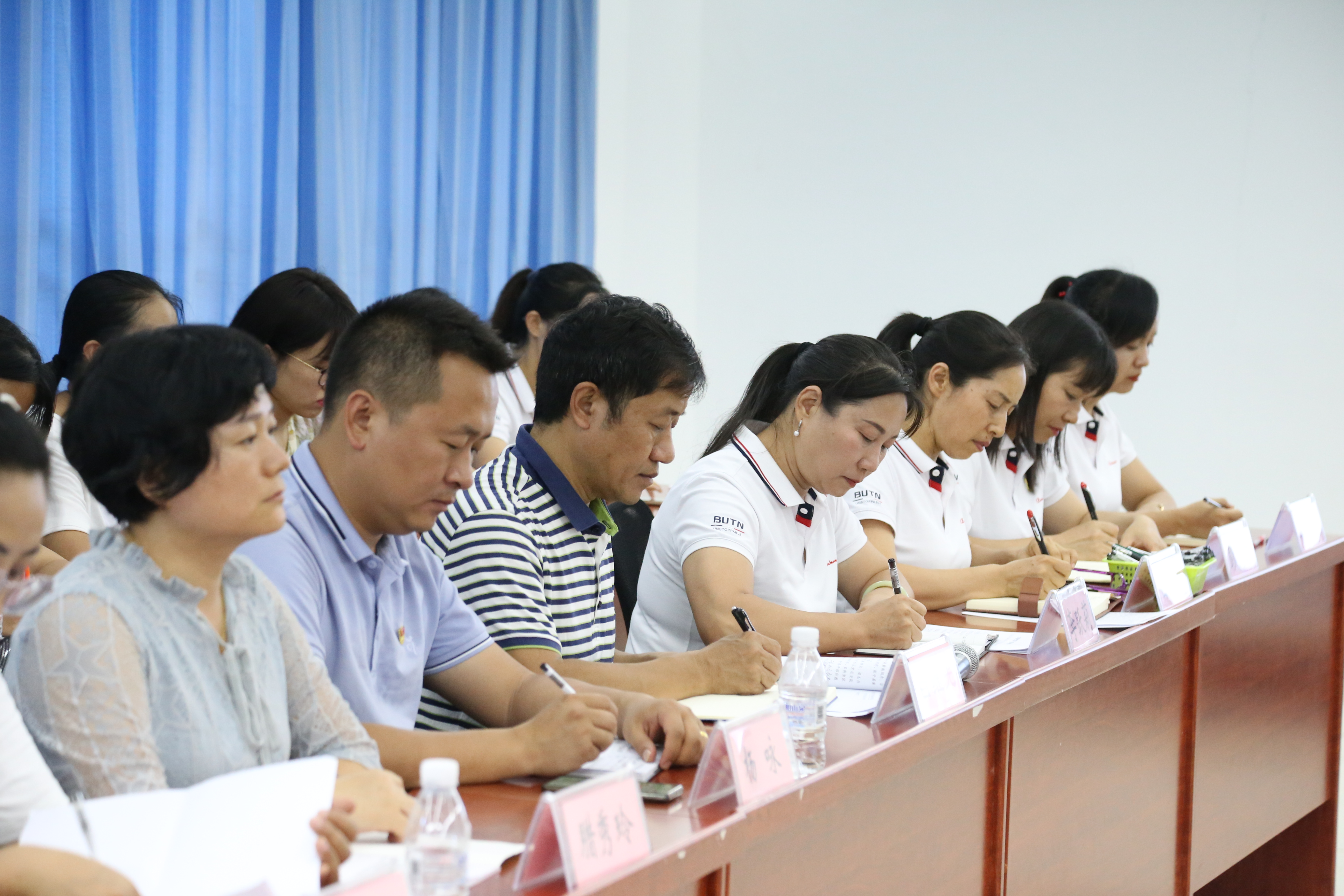 汇报会 (5).JPG 汇报会 (5).JPG