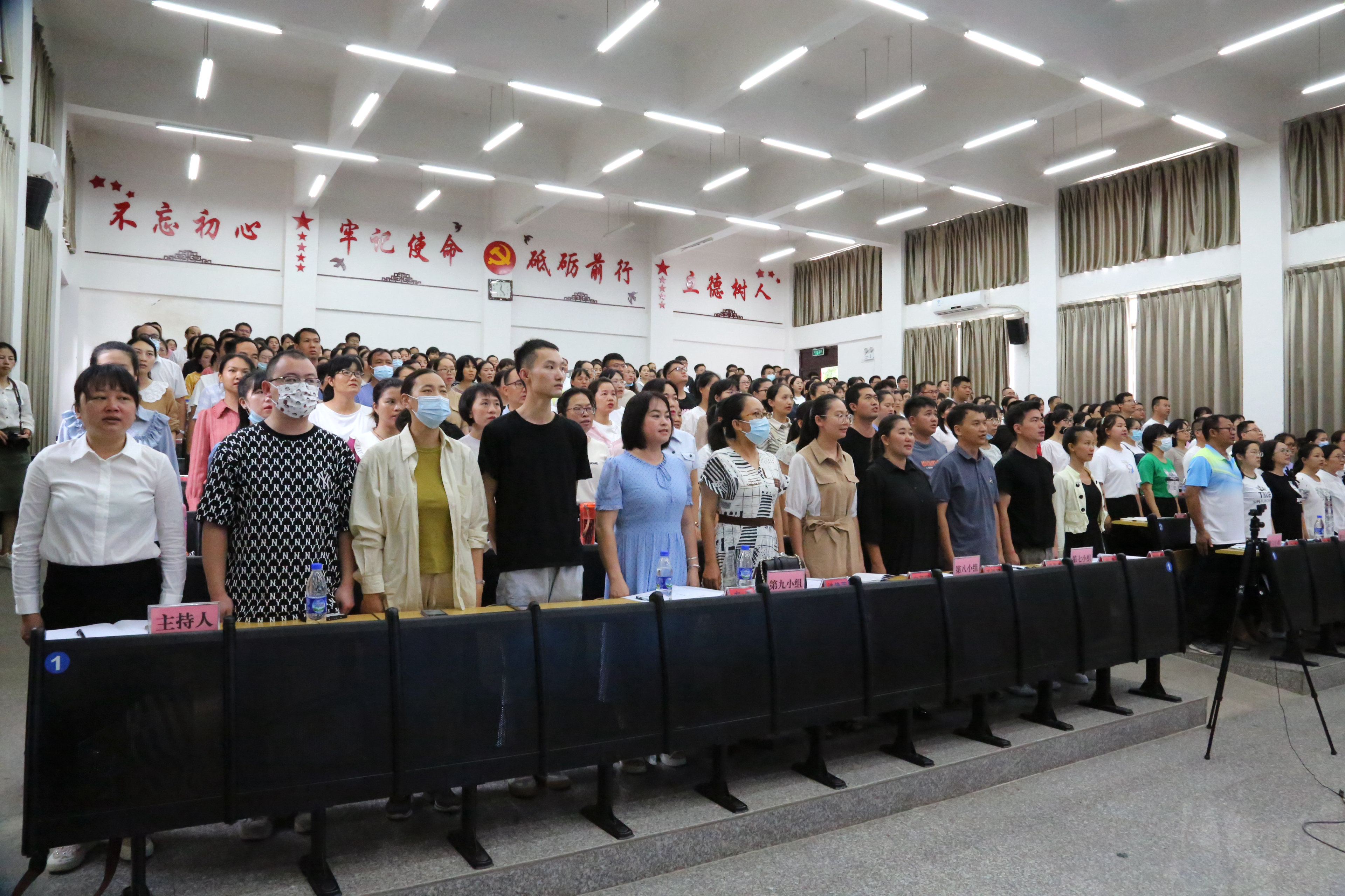 1J6A4200.jpg