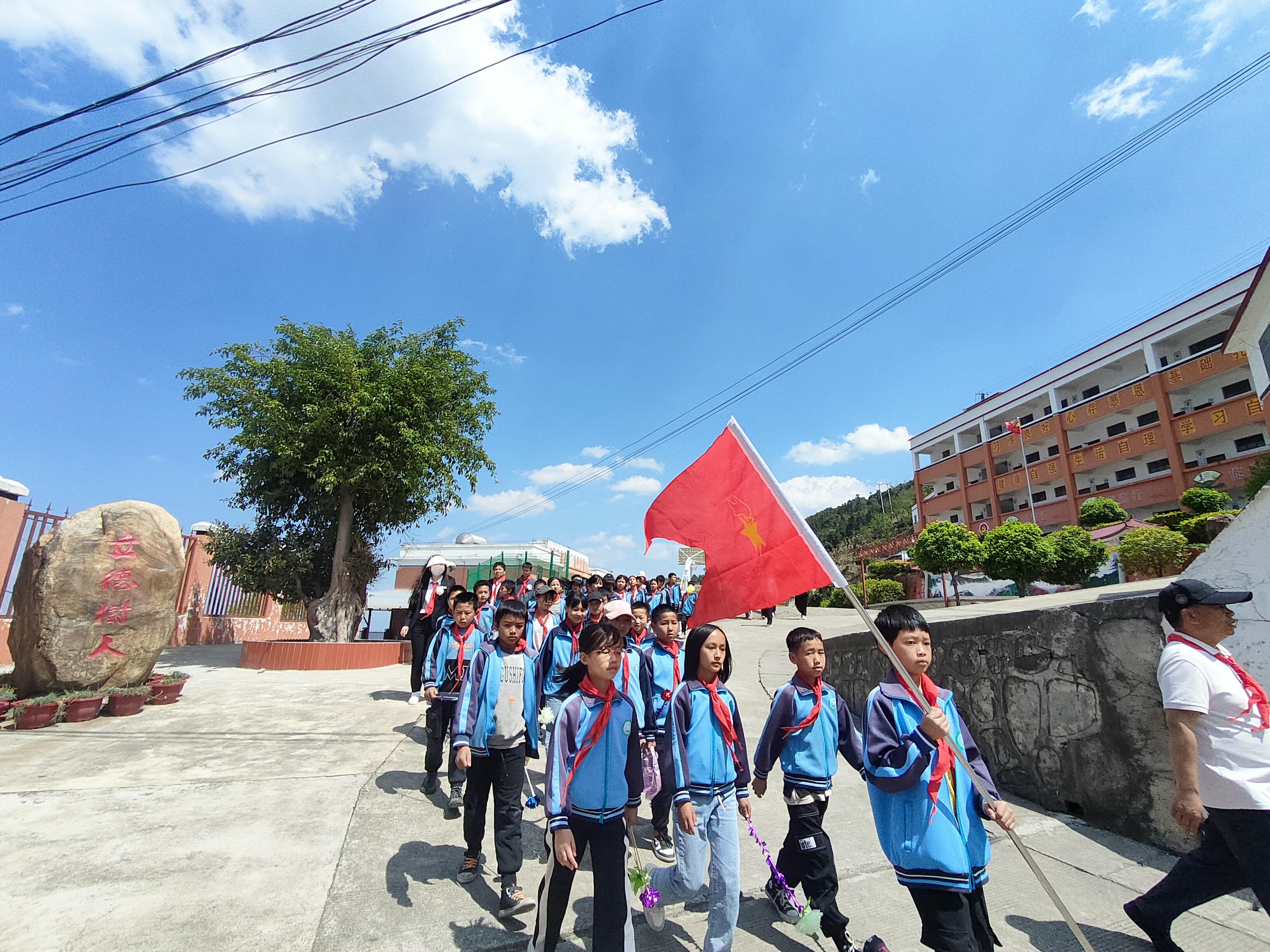 羊街小学03.jpg 羊街小学03.jpg
