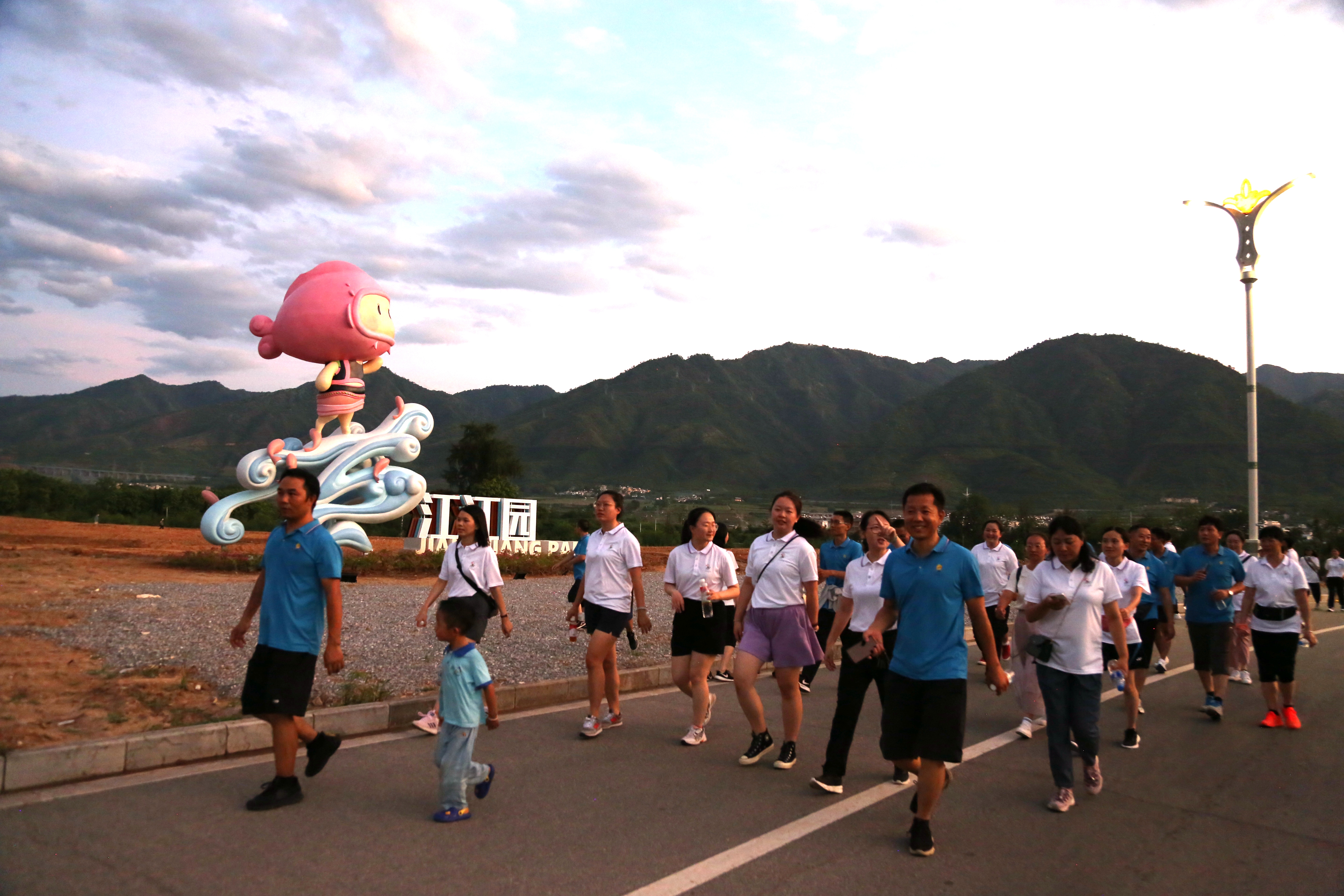 1J6A6975.JPG 1J6A6975.JPG