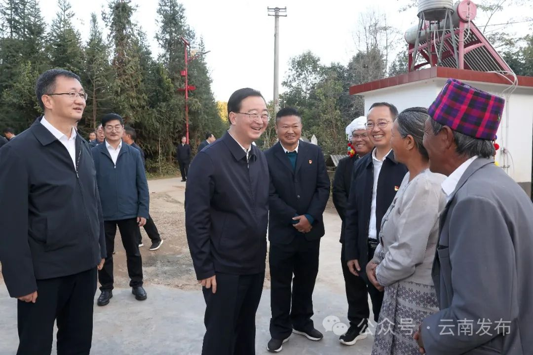 王宁到陇川县门帕村慰问地震受灾群众,入户察看房屋修缮加固等情况。.png 王宁到陇川县门帕村慰问地震受灾群众,入户察看房屋修缮加固等情况。.png