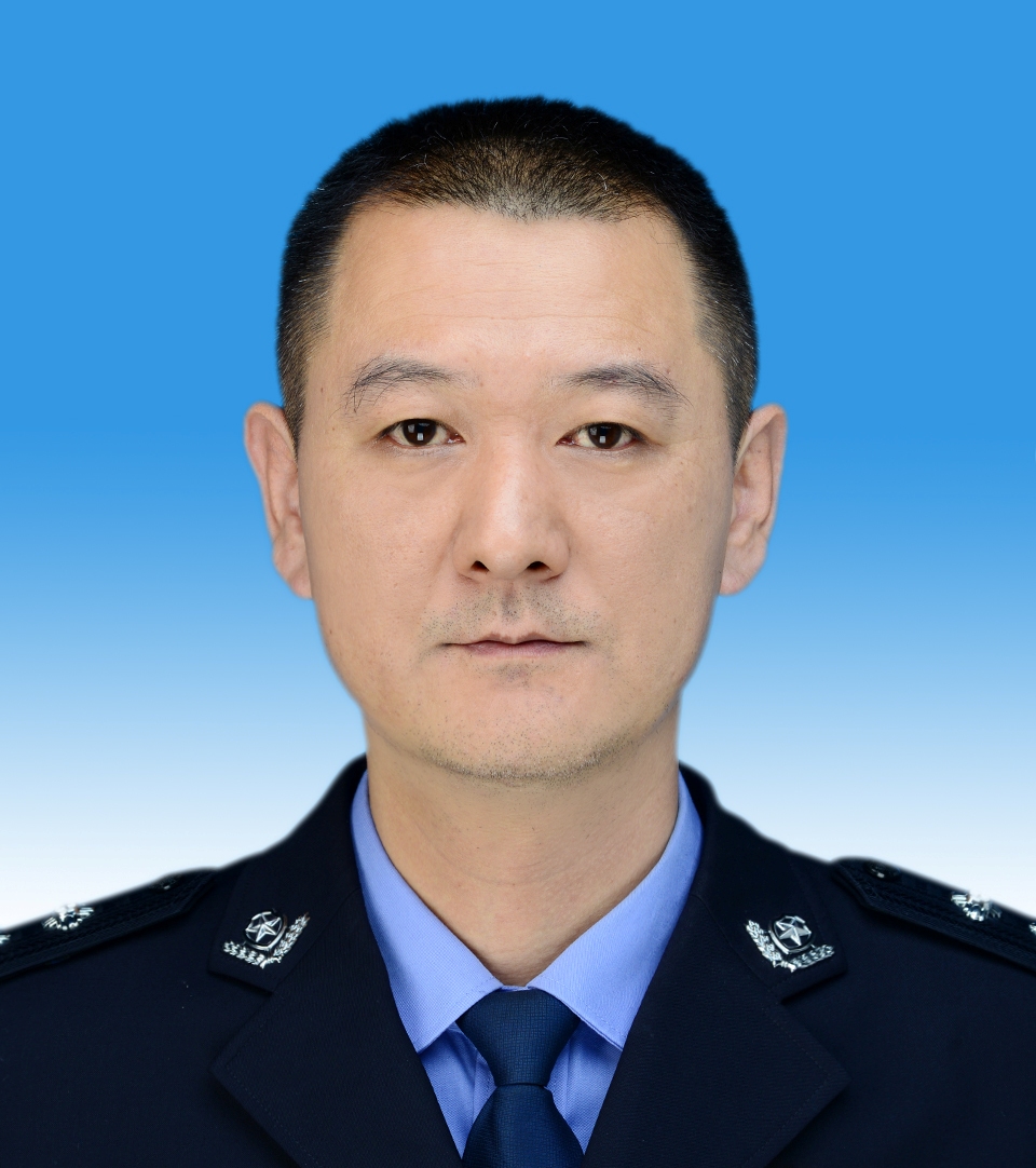 牟立伟.jpg