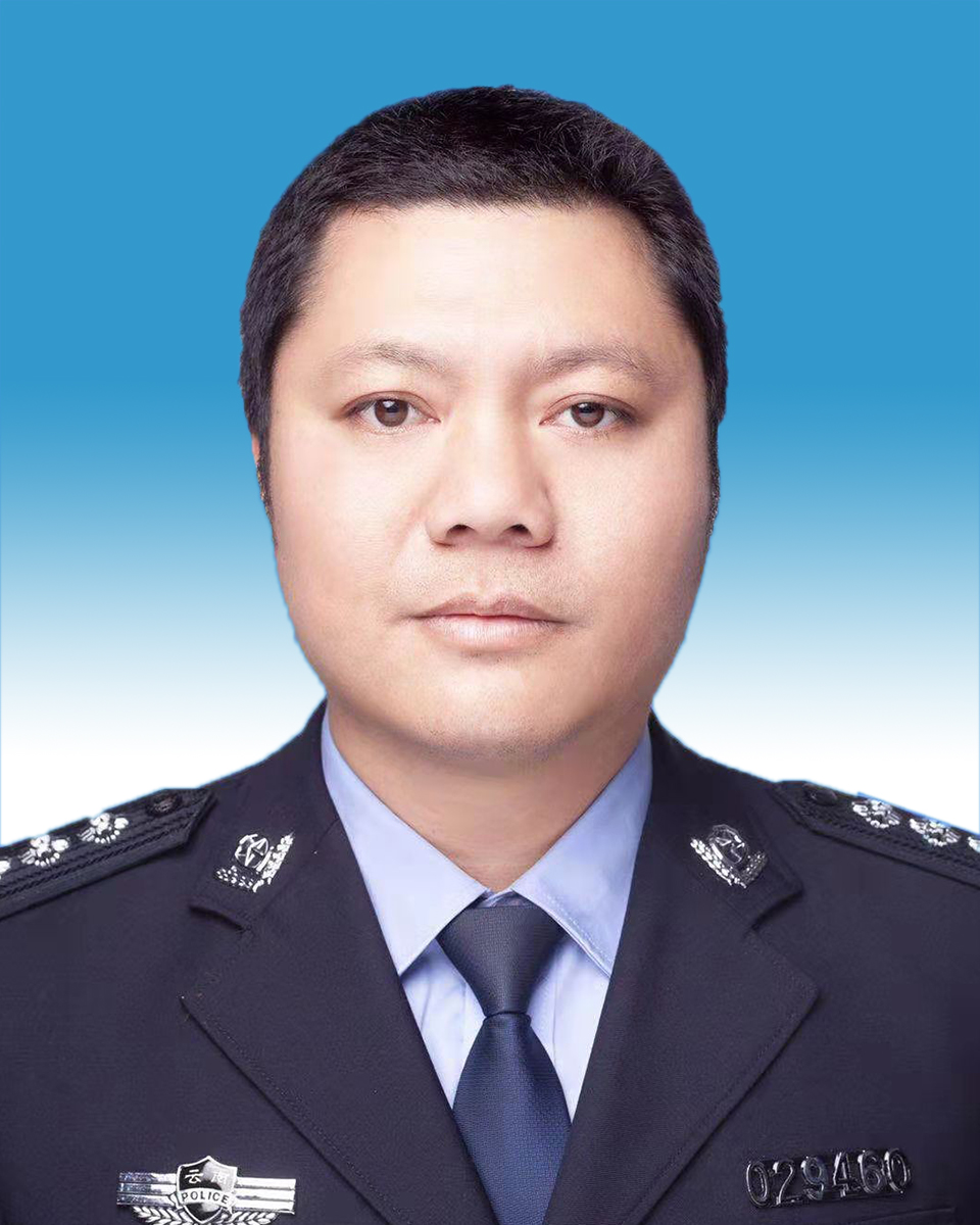 何立峰 拷贝.jpg