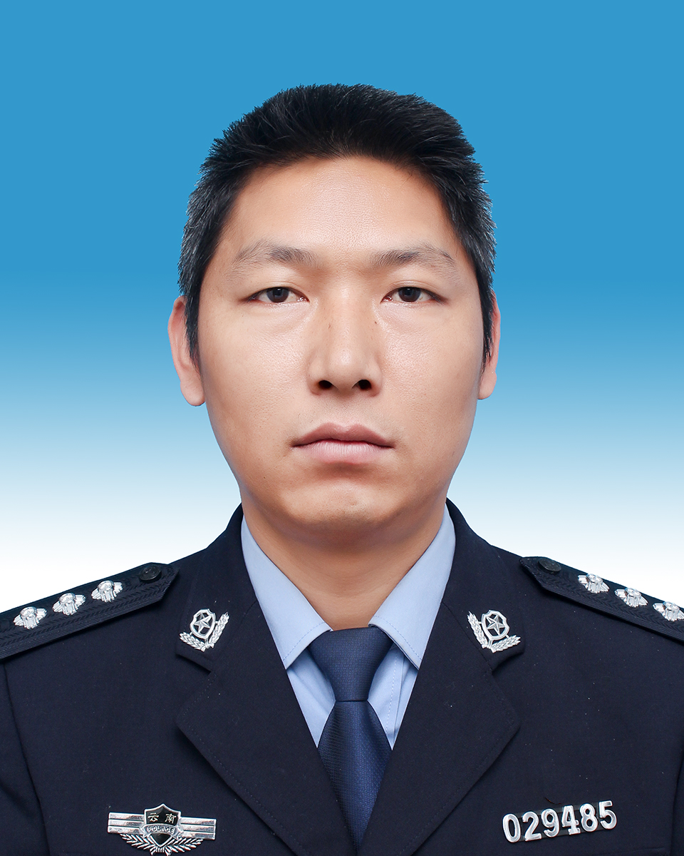 杨文英.jpg 杨文英.jpg