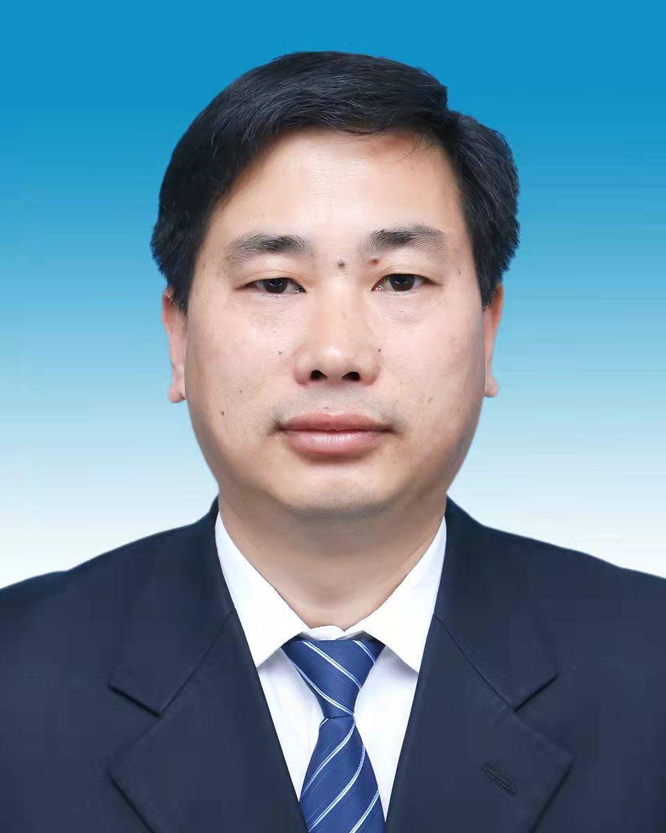周伟.png