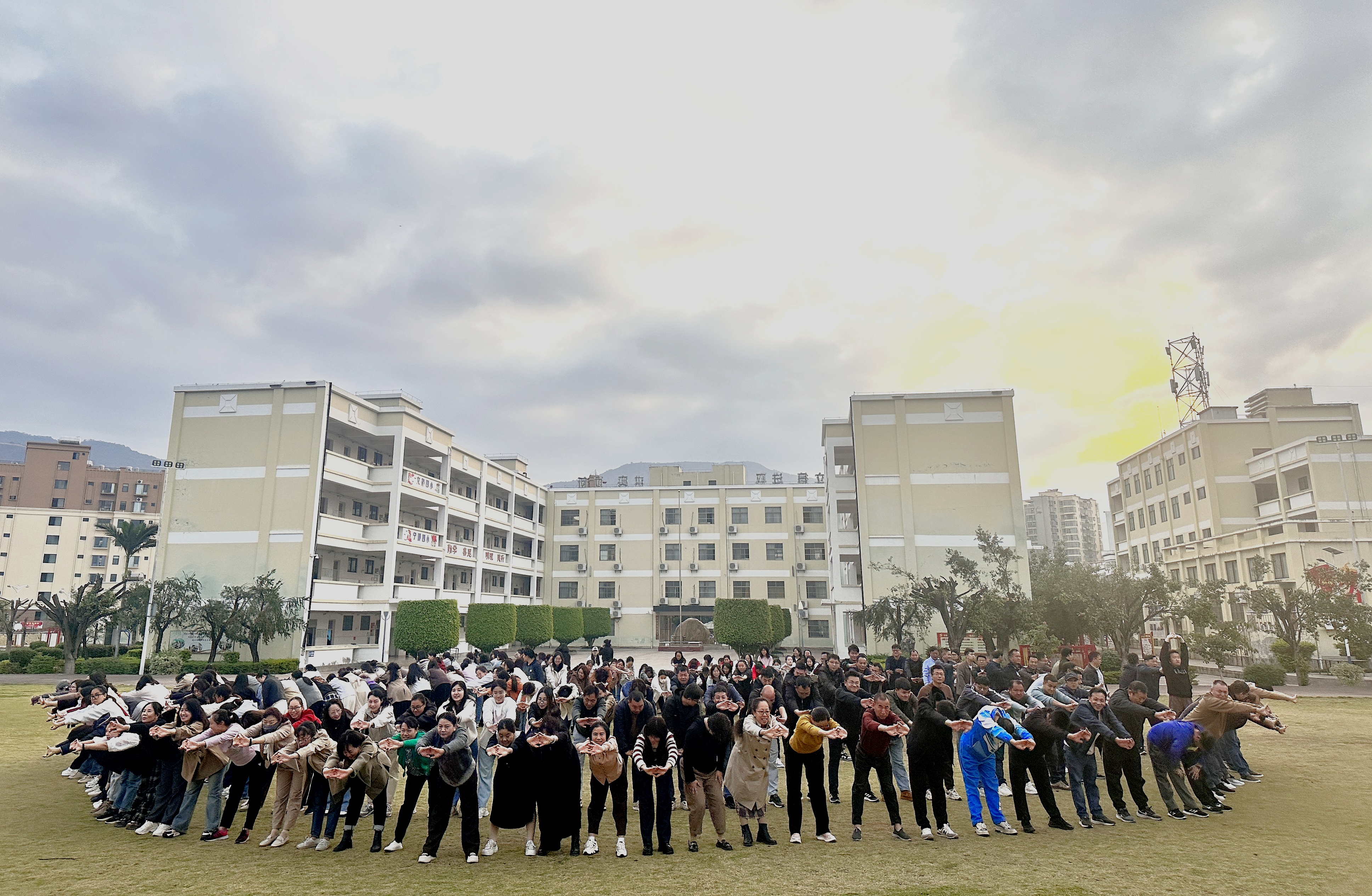 元江四小.jpg 元江四小.jpg