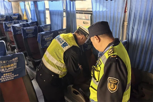 图片2.png 图片2.png