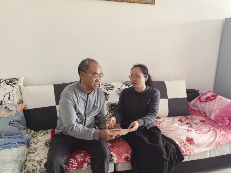 李红芳.jpg